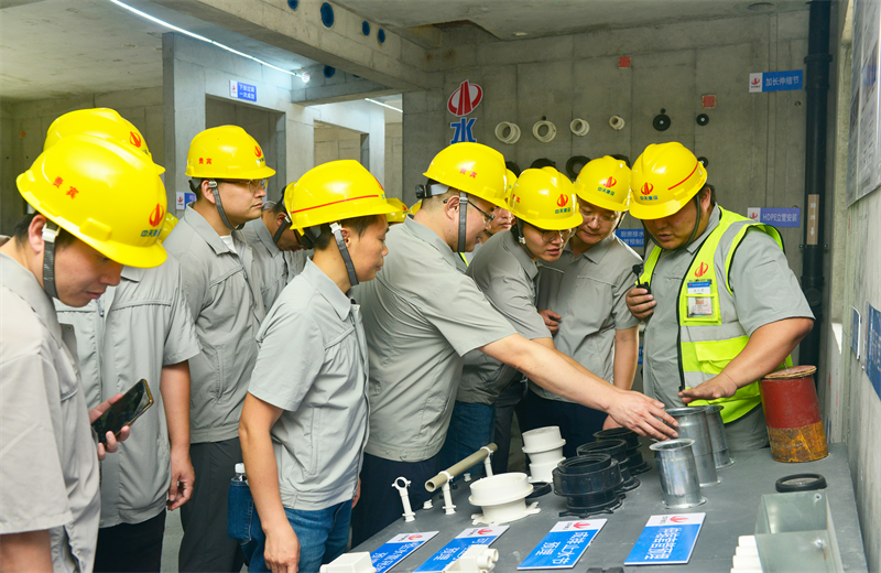 为进一步推进优质客户高效履约，提升交付品质、达成客户满意，2025年6月25日，天九娱乐建设集团在上海组织召开2025年越秀地产、华润置业客户履约推进会。